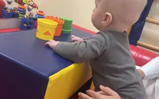 Podporme Samiho na ceste z boja o prežitie za jeho prvými krôčikmi