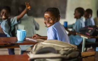 22€ ZMENÍ OSUD: darujte jedlo a vzdelanie počas celého školského roka