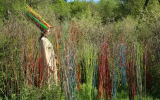 Landart Kalendár 2026: umelecká spolupráca Jaroslava Beliša a Kashe Potrohosh