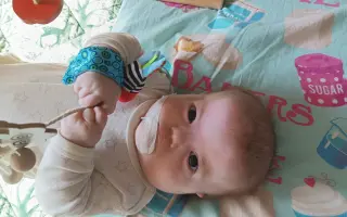 Pre Floriána je aj otočenie na bruško zázrak. Pomôžme mu napredovať!