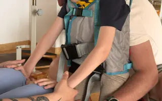 Pomôžme Brunkovi byť vďaka novému, väčšiemu elektrickému vozíku slobodnejší