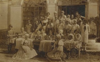 Pomôžte nám oživiť históriu a prispejte na šitie autentických rusínskych krojov