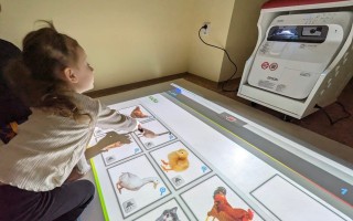 Pomôžte nám naďalej rozvíjať deti s autizmom