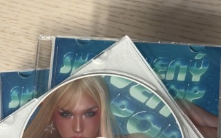 Podpor vznik POP albumu Slaytiiiny