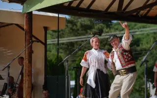 "Kým žiješ, tancuj!" Zachráňme a podporme folklórny festival seniorov