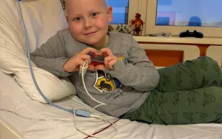 Malý bojovník Theo, ktorý nestráca úsmev: Darujme chlapcovi šancu na život.