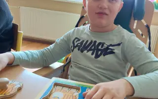 Prvý rok bol zdravým chlapčekom. Pomôžme Lukáškovi opäť napredovať.