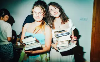 Zachráňme Letnú školu literatúry Medziriadky