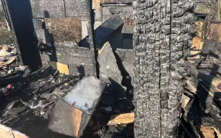 Veľký požiar pohltil domovy 29 ľudí. Pomôžme.