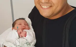 Pomôžme otcovi troch dcér, ktorý po páde z výšky bojuje o návrat do života