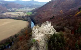 Spoznaj detailne naše hrady s PO HORÁCH S PEŤOM