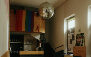 Vytvorme spolu bezpečné miesto pre LGBTI+ ľudí v novom komunitnom centre