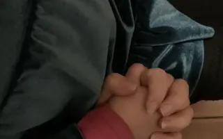 Pomôžte mladej mame zbaviť sa dlhu a získať späť prístup k zdravotnej starostlivosti