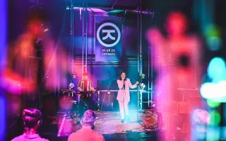 Pomôžte nám udržať Klub Za Oponou aj v roku 2026