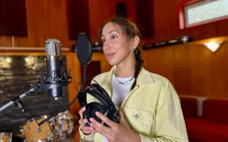 Laura - Znova celá | prispejte k vydaniu hudobného albumu plného emócií a príbehov