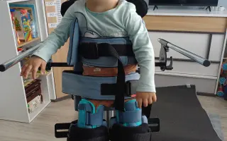 Pomôžme malému bojovníkovi Peťkovi pokračovať v rehabilitáciách a terapiách