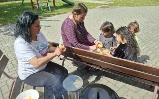Pomôžte nám udržať teplo domova pre mamy a deti, ktoré už raz o domov prišli