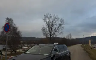 Pomôžme Kristianovi postaviť sa späť na nohy po podpálení auta