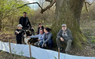 Zachráňme 200-ročný dub a vytvorme EKOCENTRUM POD DUBOM. Zelená hliadka Pezinok