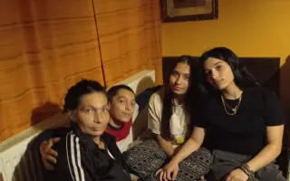 Požiar im zobral domov, dcéra bojuje o zdravie. Pomôžme Žanete s deťmi.