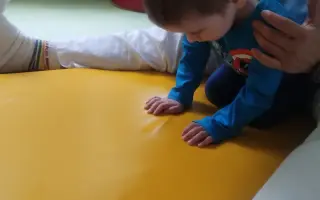 Jarko je po prasknutí aneuryzmy. Pomôžme ho postaviť na vlastné nohy.