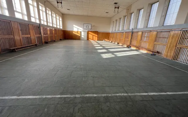 Pomôžte vybaviť telocvičňu náradím na silový tréning