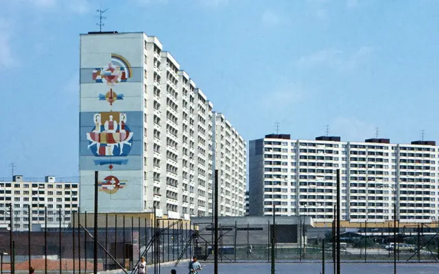 Pomôžte obnoviť štvrtú petržalskú monumentálnu maľbu