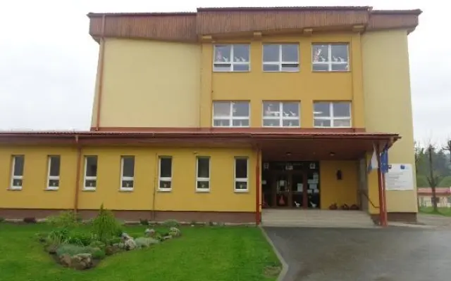 Dajme škole nové srdce. Aby sa v nej deti a zamestnanci opäť cítili dobre.