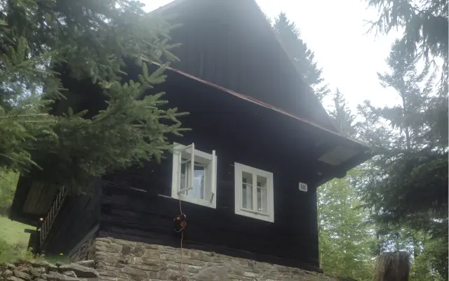 Zachráňme spolu kus histórie pre ďalšie generácie - drevenica pod smrekom