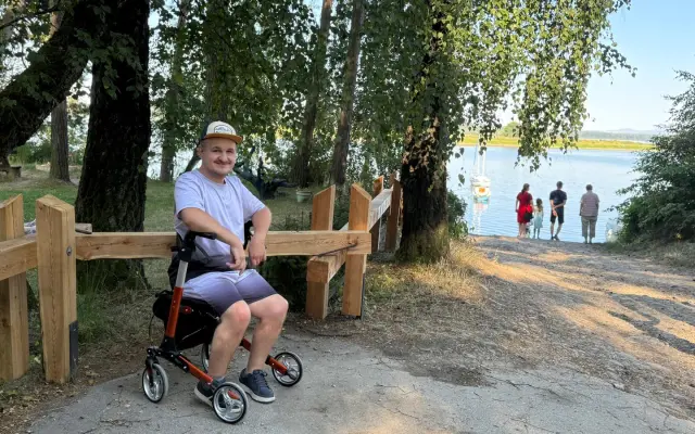 Pomôžme Tomášovi pokračovať v rehabilitácii a zlepšovať jeho samostatnosť