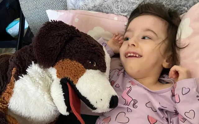 Pomôžme samoživiteľke Aďke dostavať bezbariérový domček pre malú Aničku s DMO