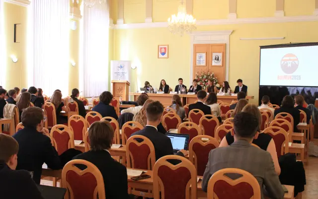 Podporte druhý ročník Modelovej konferencie OSN v Banskej Bystrici (BanMUN 2026)