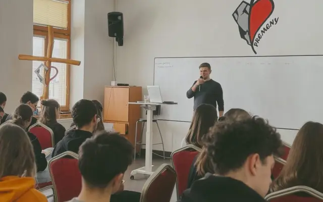 Podporte Lukášovu katolícku misiu v Ázii