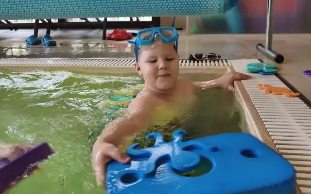 Pomôžme Dávidkovi urobiť prvé kroky k lepšej budúcnosti