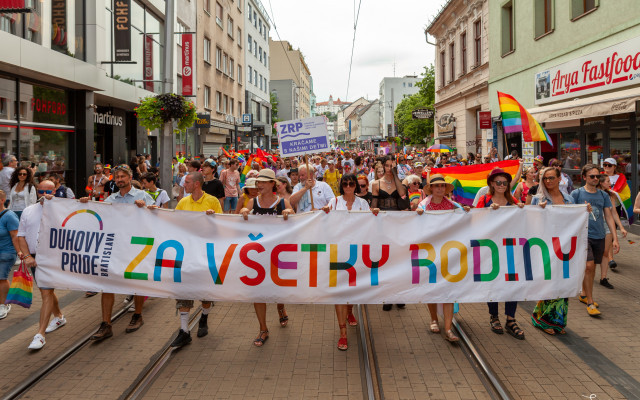 Podporme 13. Dúhový PRIDE Bratislava