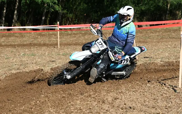 Pomôžme Patrikovi absolvovať enduro sezónu naplno