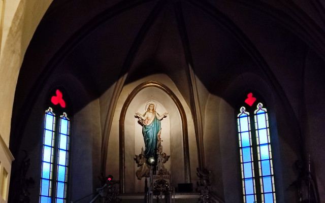 Nazrime do okien gotiky Dolných Orešian a pomôžme s ich obnovou