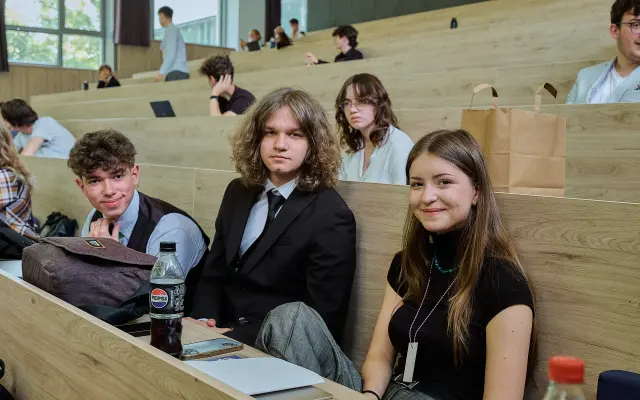 Pomôžte udržať Olympiádu kritického myslenia zadarmo pre všetkých