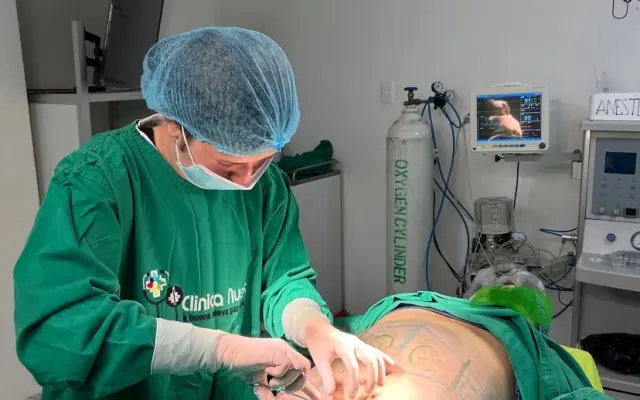 Z medicíny v Brne až na špičkovú ortopédiu do Ázie