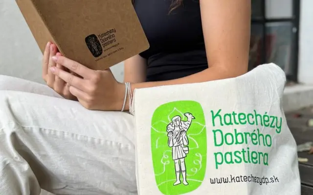 Taška alebo zápisník s logom KDP