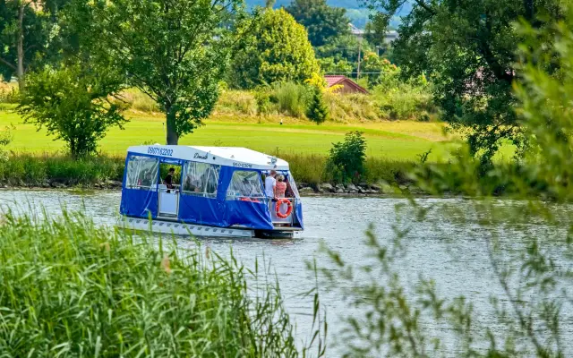 VIP - 1,5 h prenájom lode Dominik pre 12 osôb + 1+1 – kniha pre vás + kniha pre úrad