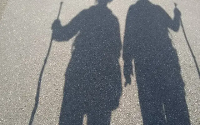 Dvaja na ceste - dve knihy.