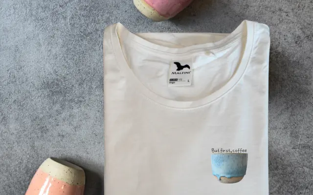 Tričko "but first, coffee"