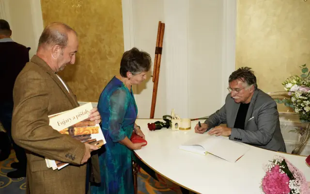 Kniha Fujary a píšťaly, III. diel – s osobným venovaním autora + pozvánka na krst knihy