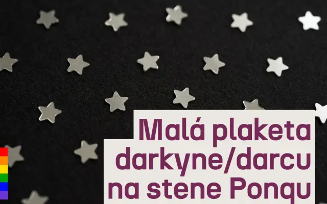 Malá plaketa darkyne/darcu na stene Ponqu