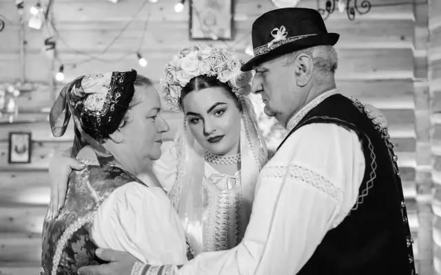 1x USB s CD Jak čerešňa rozkvitala