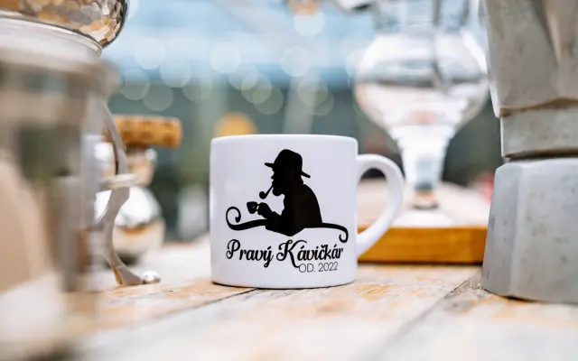 Šálka pravý kávičkár