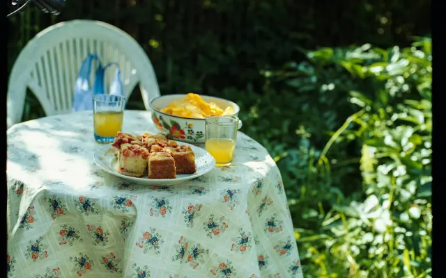 Ústrižok 16mm filmu v malom rámiku