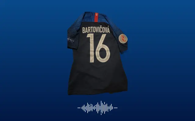 Podpísaný dres Diany Bartovičovej – SK Slavia Praha