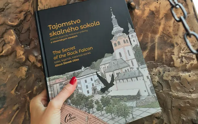 Tlačená slovensko-anglická kniha Tajomstvo skalného sokola s podpisom autora